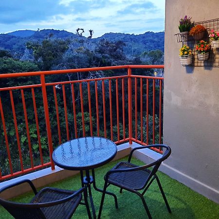V Cozy Homestays Бринчанг Екстериор снимка